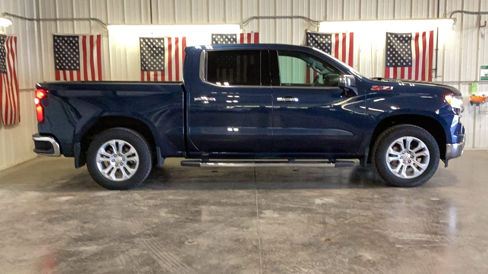 2023 Chevrolet Silverado 1500 LTZ - Photo 16