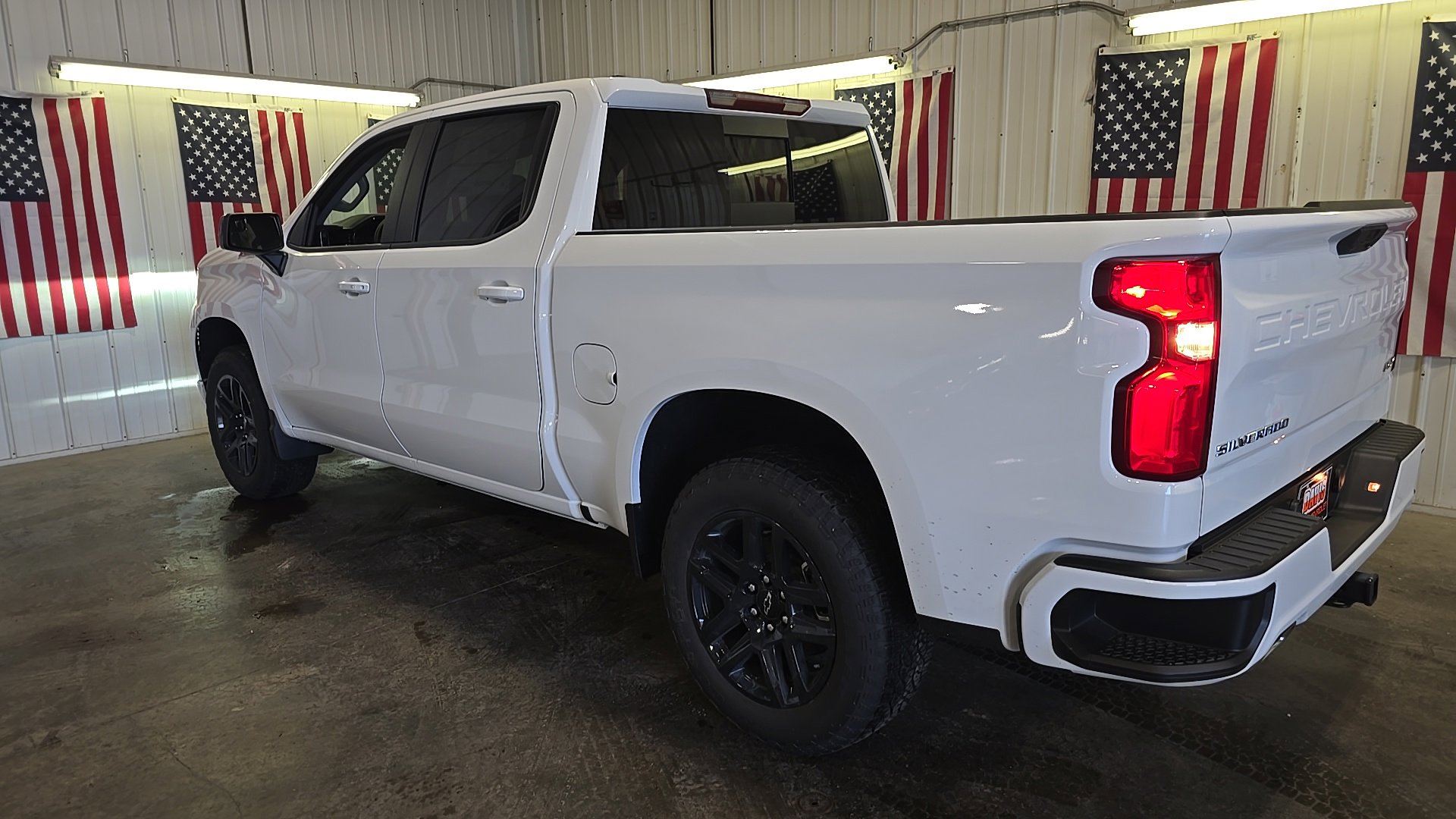 2025 Chevrolet Silverado 1500 RST photo 2