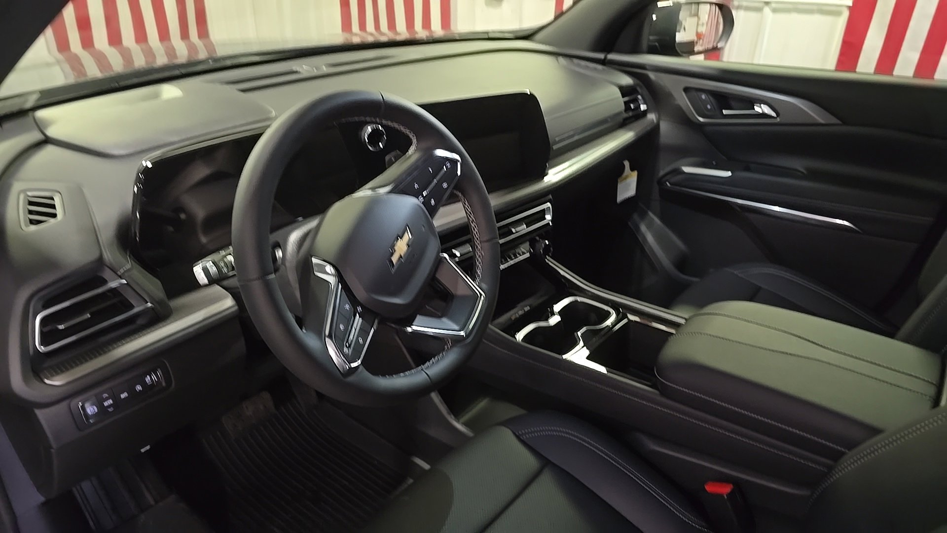 2026 Chevrolet Traverse LT - Photo 19
