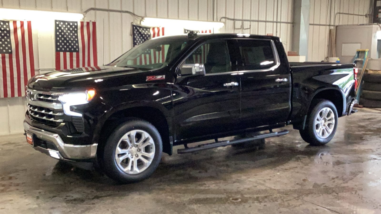 Used 2023 Chevrolet Silverado 1500 LTZ with VIN 2GCUDGED7P1100914 for sale in Delano, Minnesota
