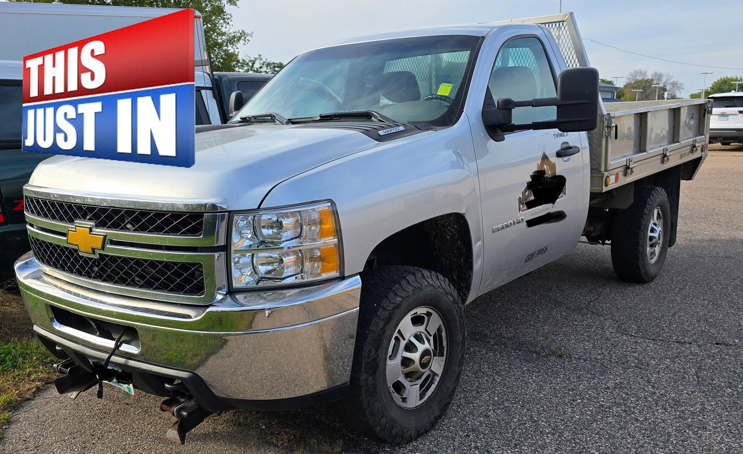 2013 Chevrolet Silverado Work Truck Base photo 2