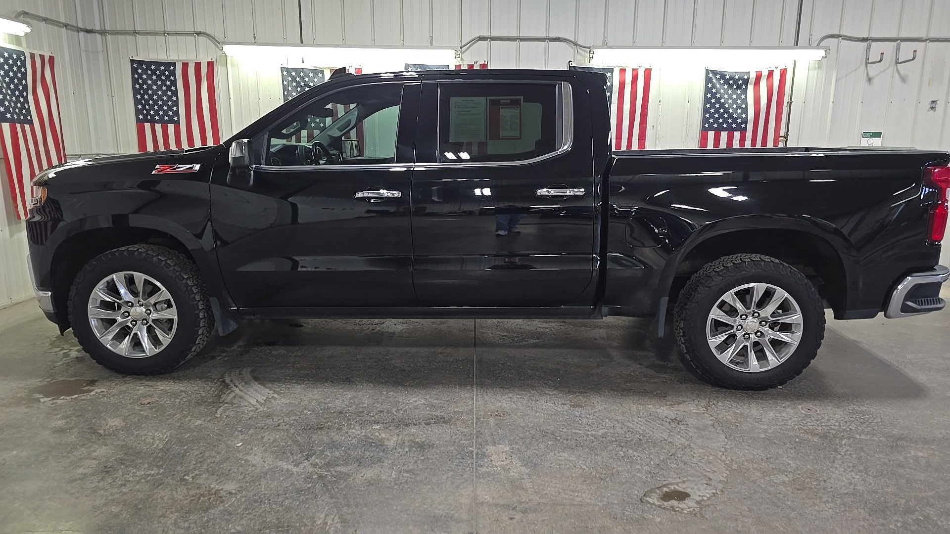 2020 Chevrolet Silverado 1500 LTZ - Photo 3