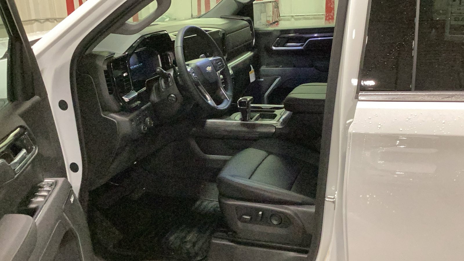 2026 Chevrolet Silverado 1500 LTZ - Photo 9