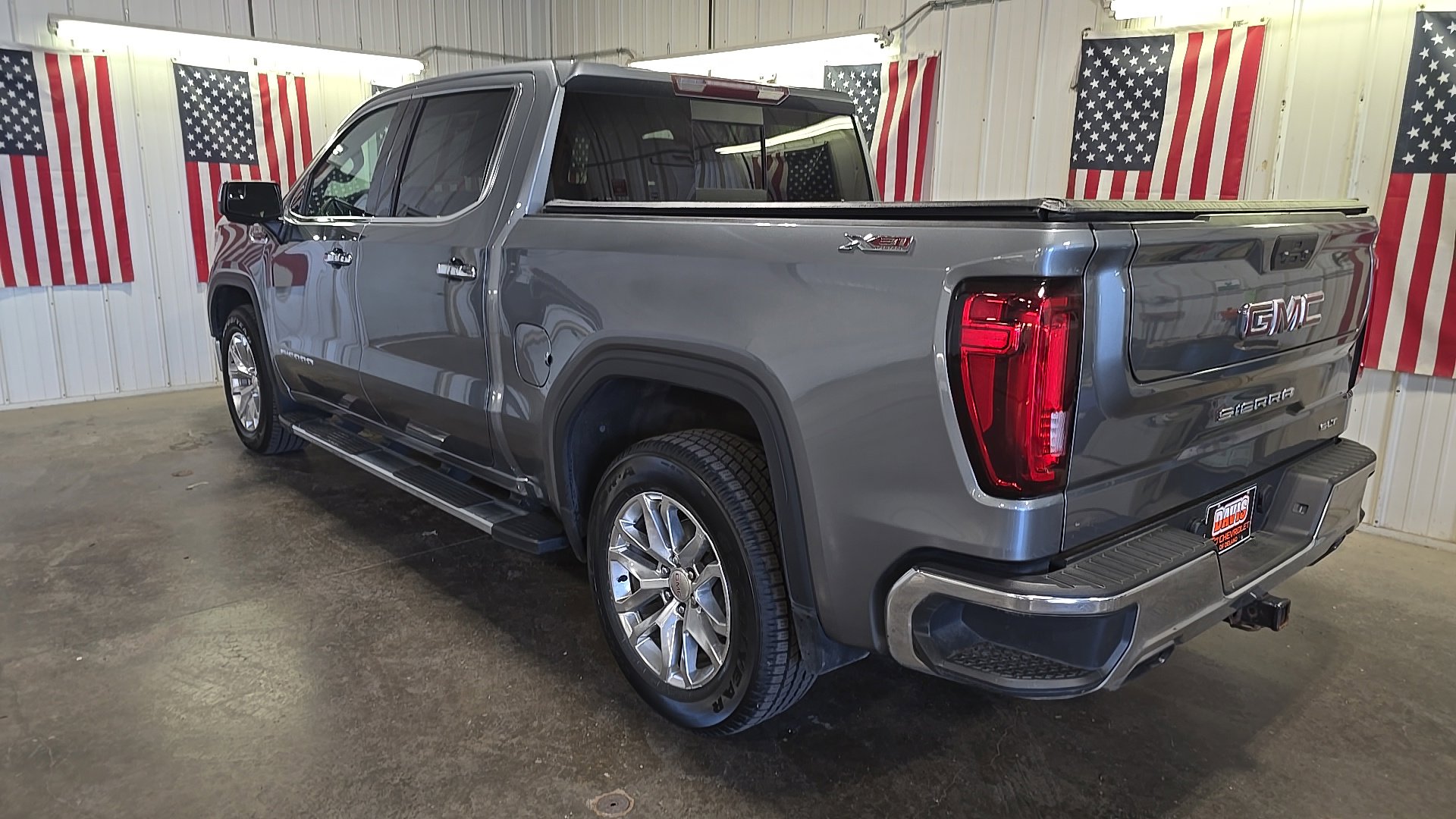 2020 Gmc Sierra 1500 SLT photo 2