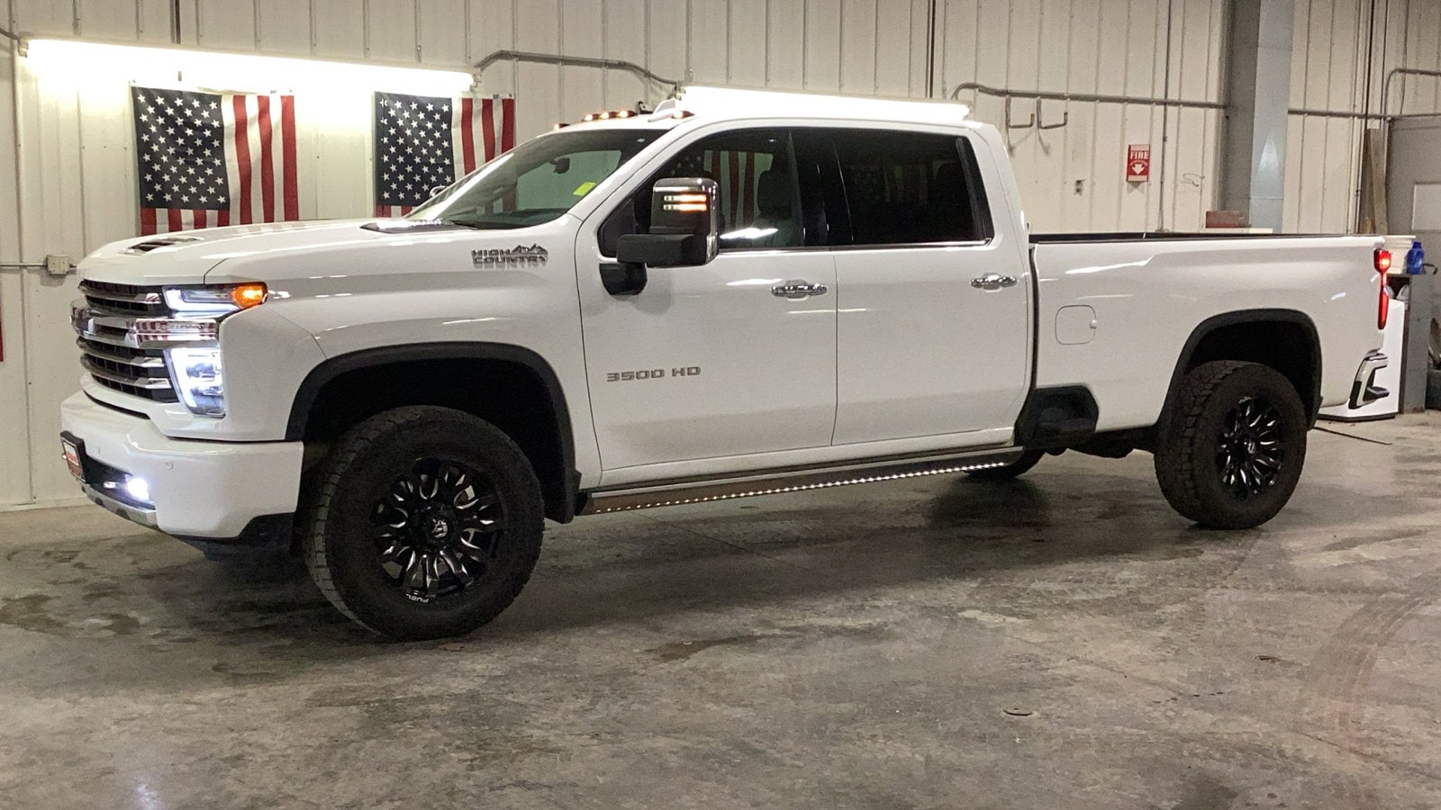 Used 2022 Chevrolet Silverado 3500HD High Country with VIN 1GC4YVEY8NF331774 for sale in Delano, Minnesota