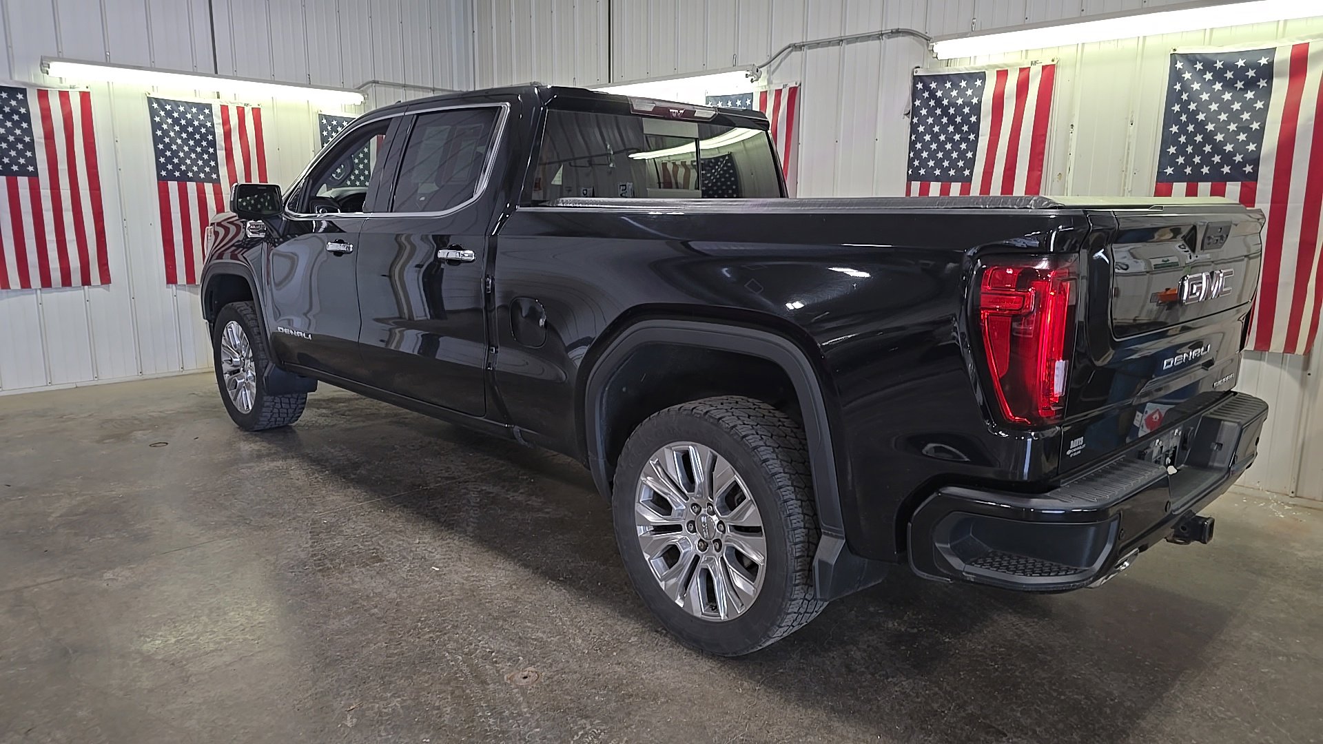 Used 2020 GMC Sierra 1500 Denali with VIN 1GTU9FEL7LZ220877 for sale in Delano, Minnesota