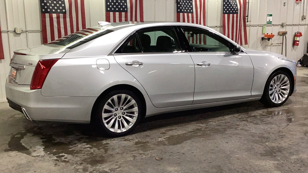 2018 Cadillac CTS Premium Luxury photo 4