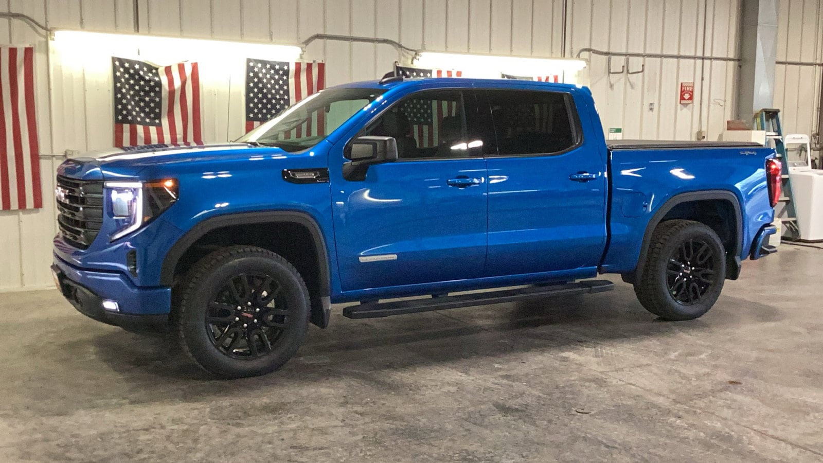 2023 GMC Sierra 1500 Elevation - Photo 7