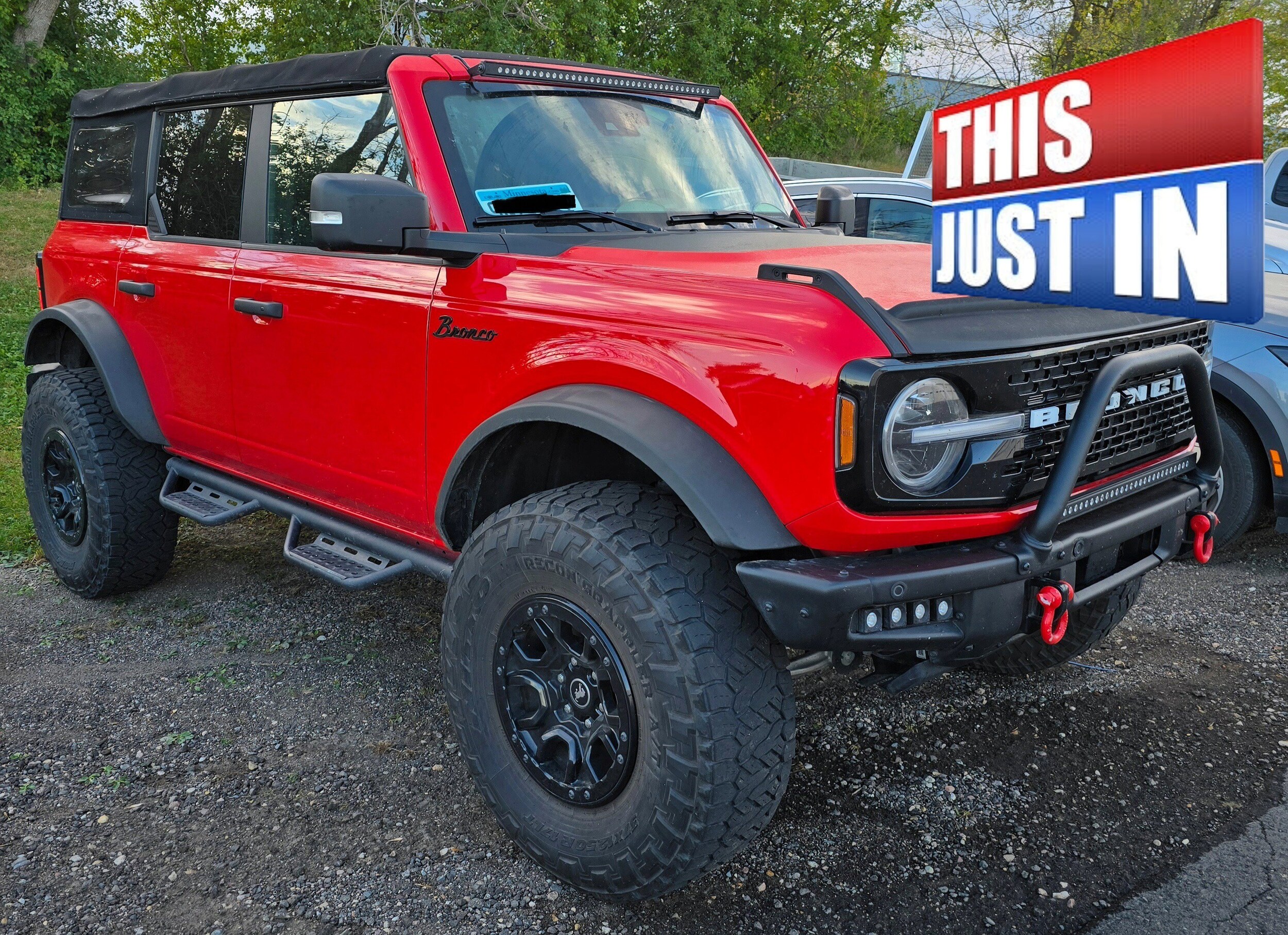 2022 Ford Bronco Wildtrak photo 2