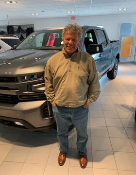 Staff member John Davis from ID_ec54b4b7eeab