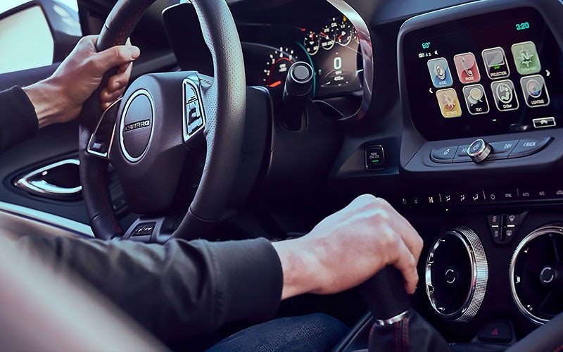 Vehículo naranja deportivo