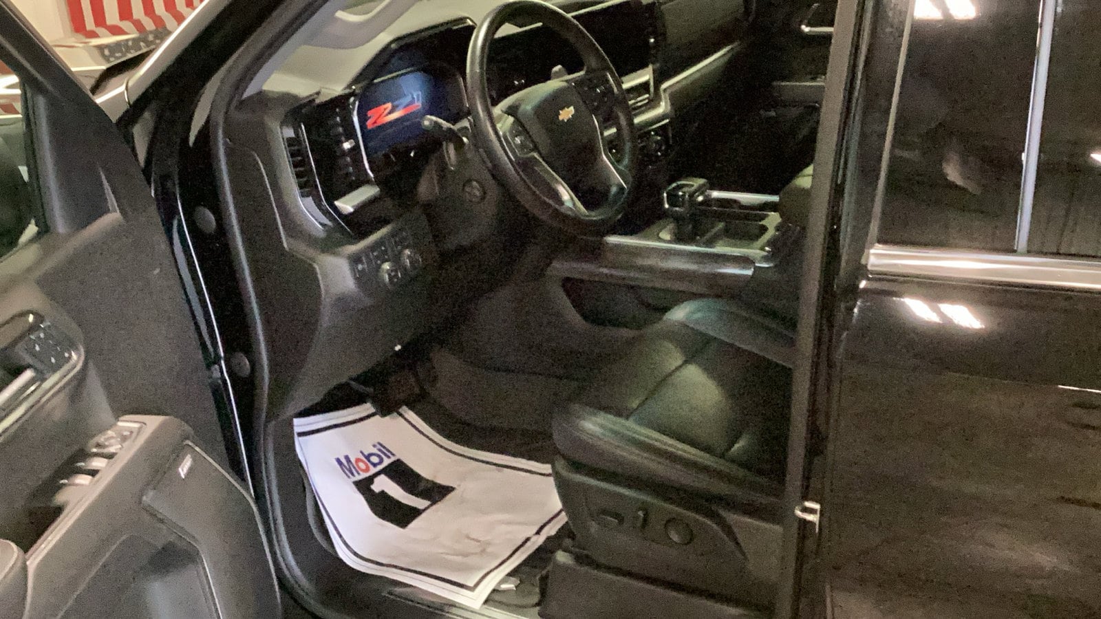 2023 Chevrolet Silverado 1500 LTZ - Photo 9