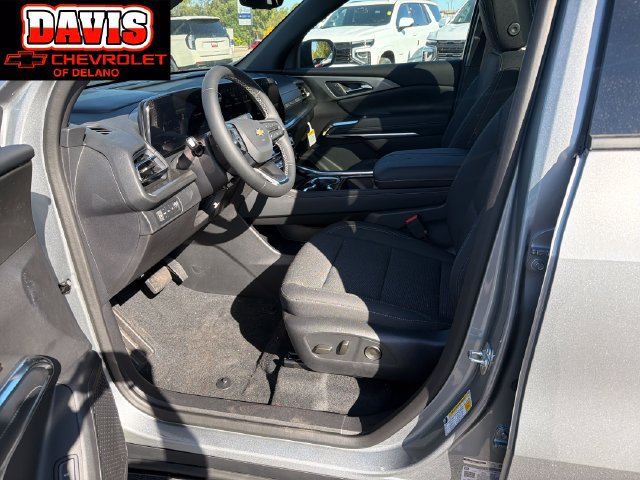 2027 Chevrolet Traverse LT - Photo 12