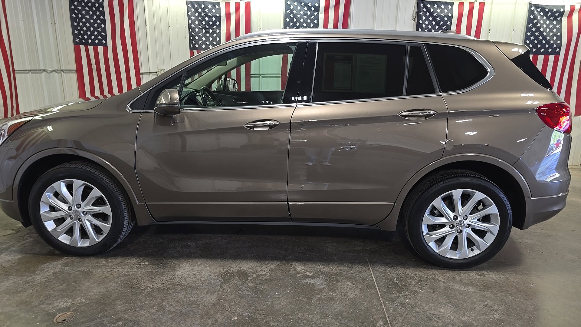2017 Buick Envision Premium photo 2