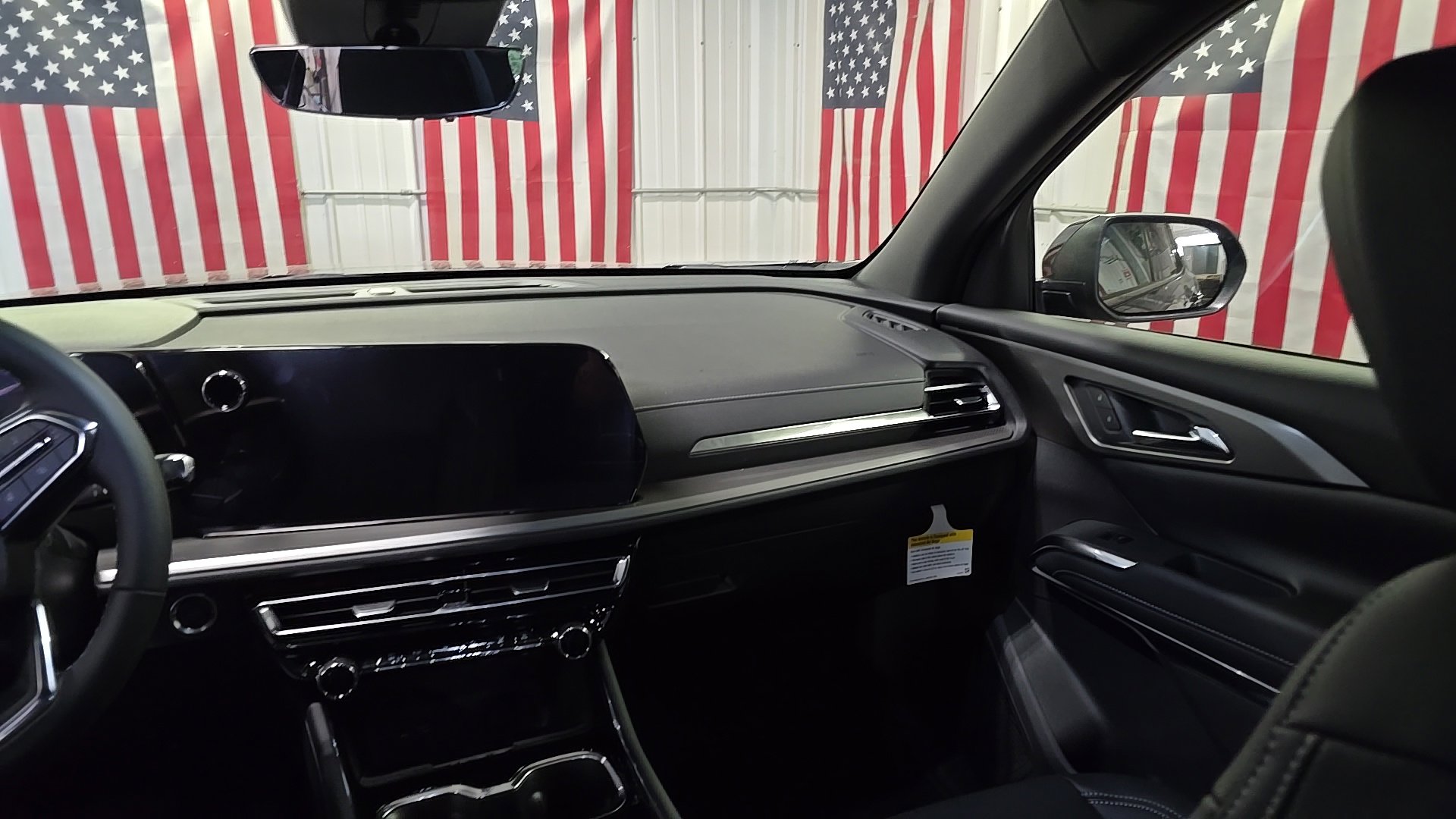 2026 Chevrolet Traverse LT - Photo 17