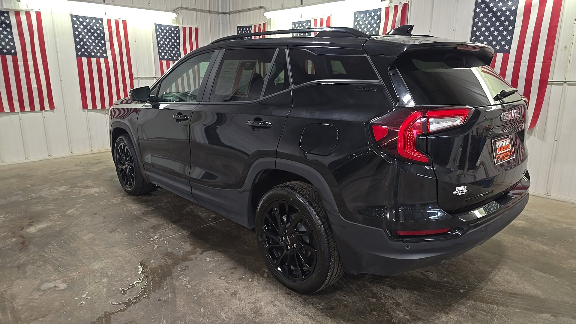 Used 2024 GMC Terrain SLE with VIN 3GKALTEG9RL307867 for sale in Delano, Minnesota