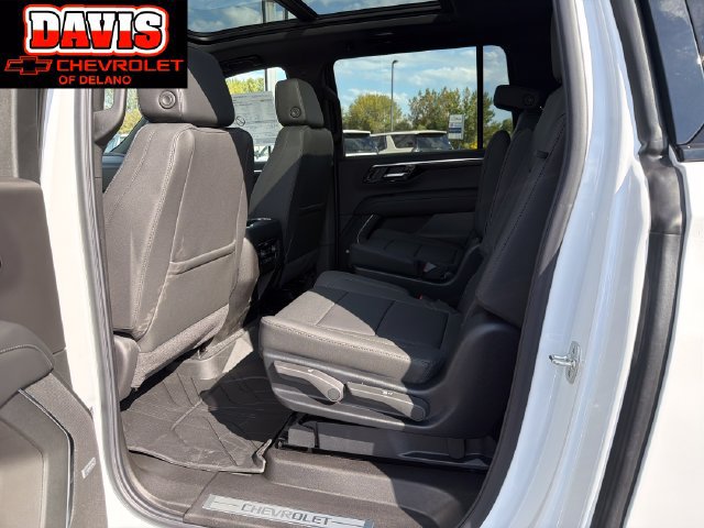 2027 Chevrolet Suburban Z71 - Photo 20