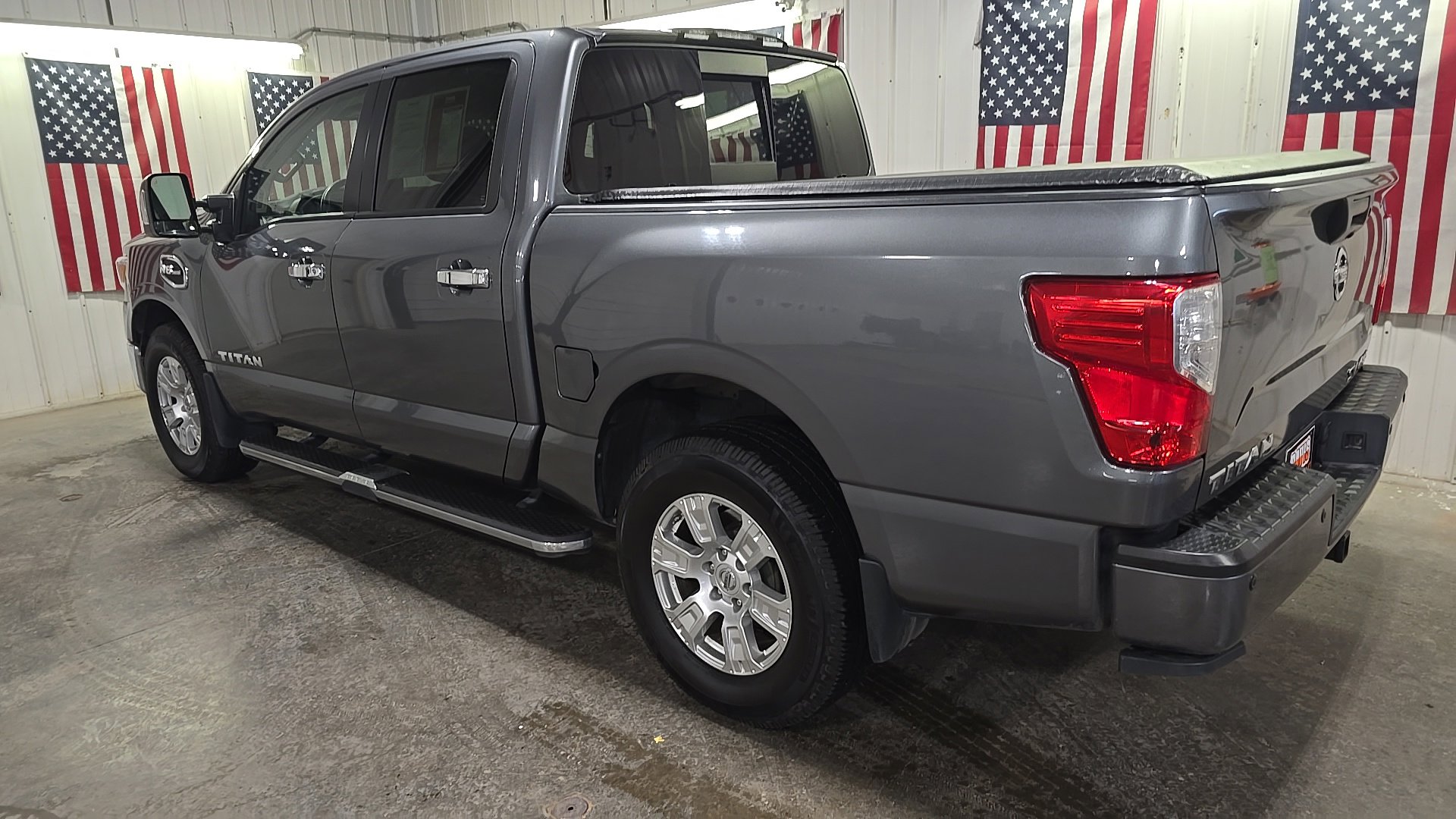 Used 2017 Nissan Titan SV with VIN 1N6AA1E55HN511310 for sale in Delano, Minnesota