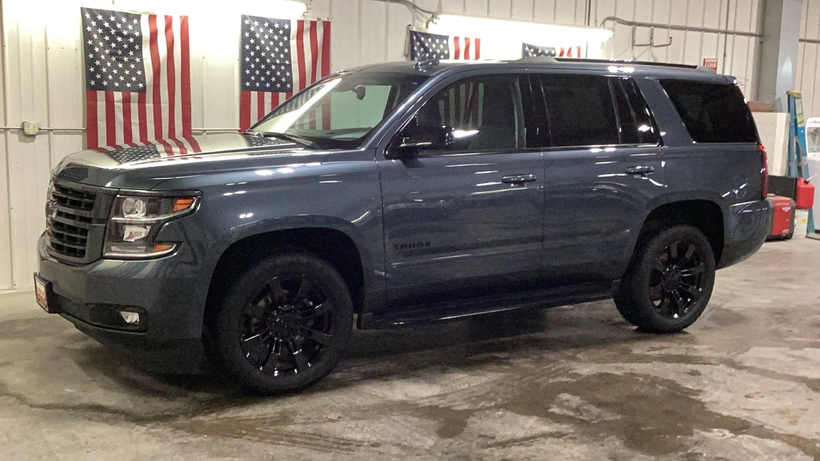 Used 2020 Chevrolet Tahoe Premier with VIN 1GNSKCKJ8LR136068 for sale in Delano, Minnesota