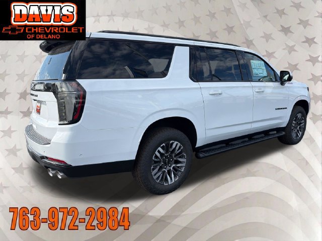 2027 Chevrolet Suburban Z71 - Photo 8
