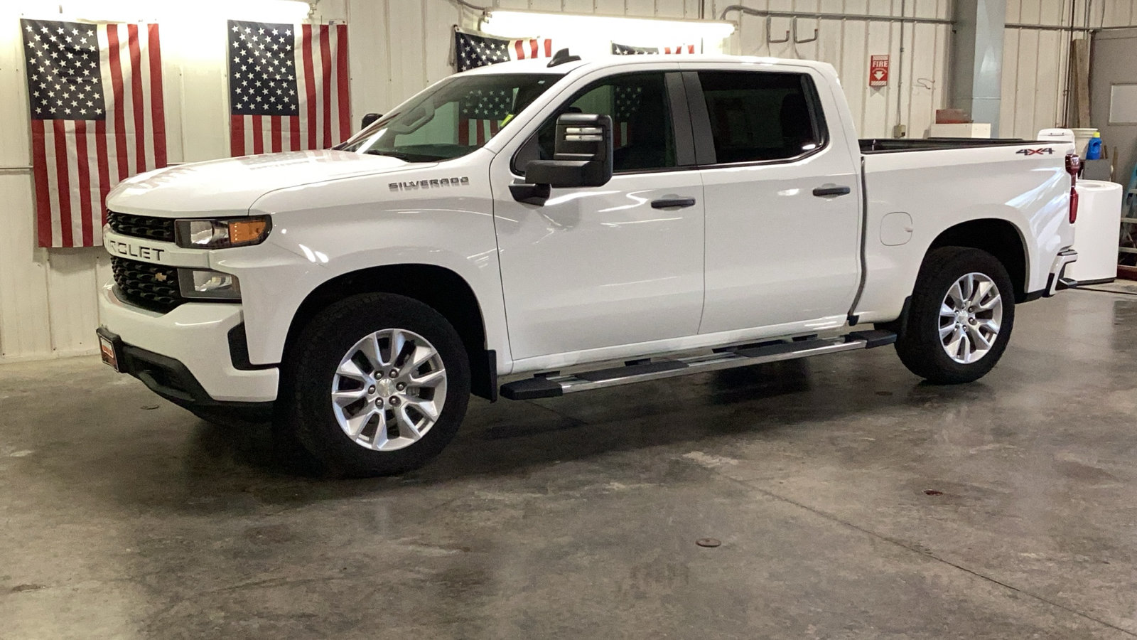 Used 2021 Chevrolet Silverado 1500 Custom with VIN 3GCUYBEF3MG318201 for sale in Delano, Minnesota
