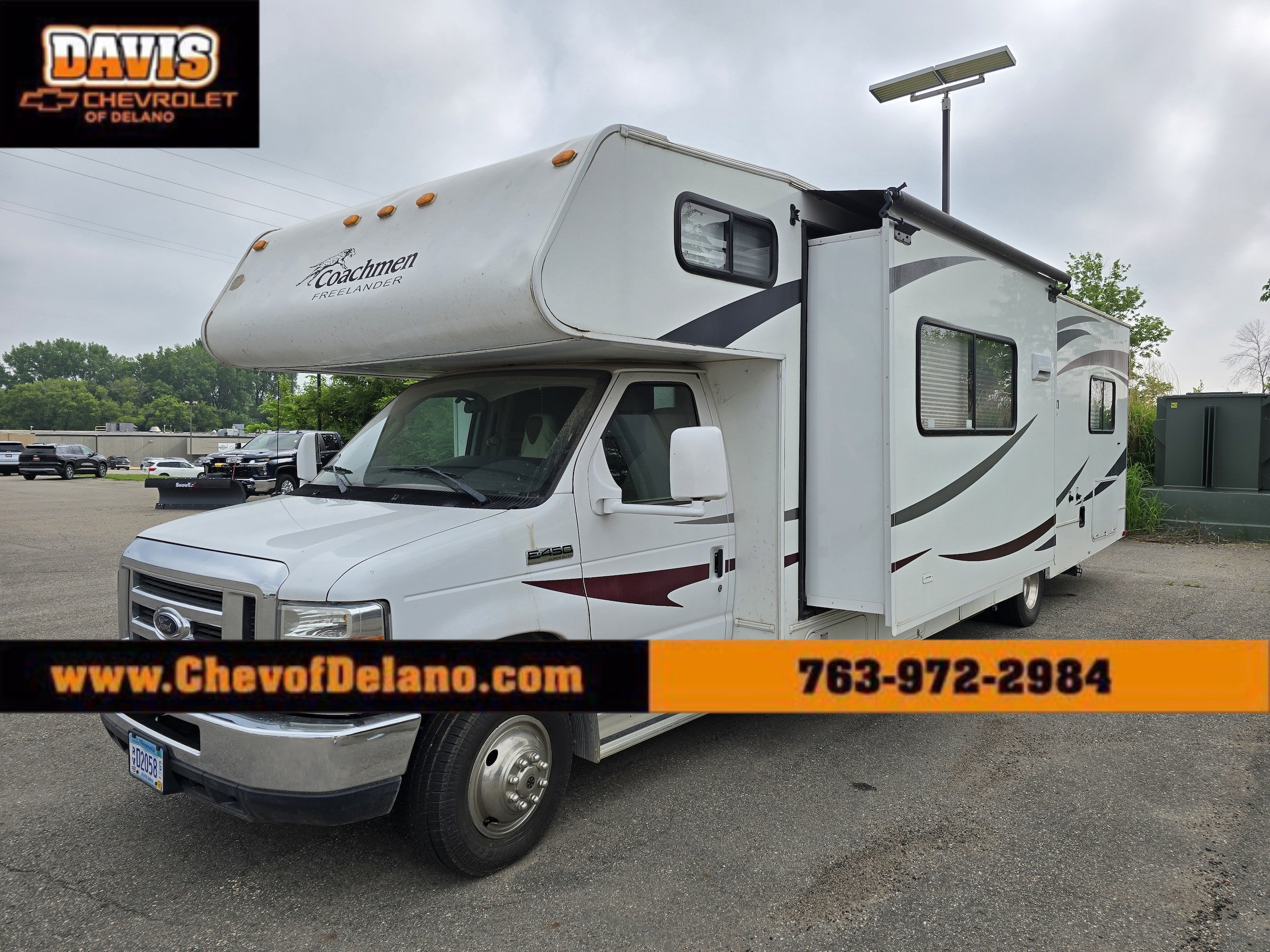 2011 Ford E-Series's photo