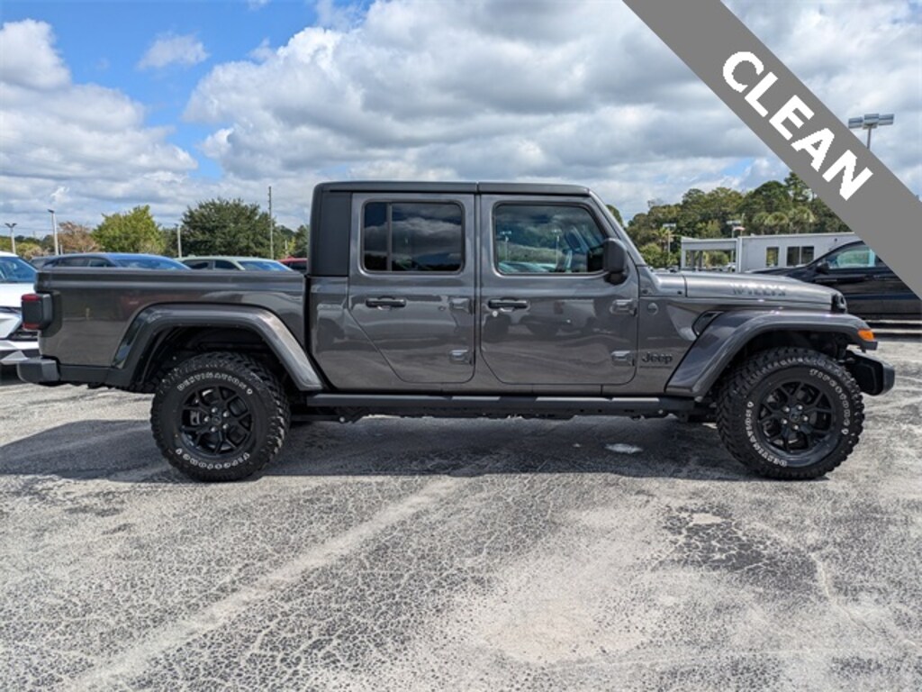 Used 2024 Jeep Gladiator Sport Truck Crew Cab