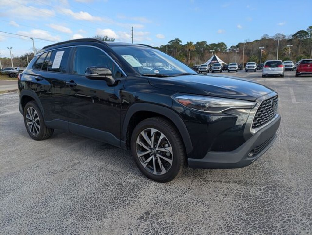 Used 2023 Toyota Corolla Cross XLE SUV