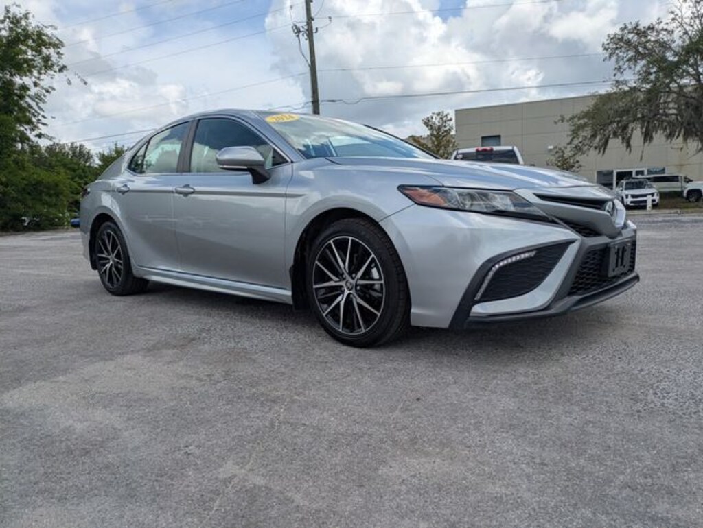 Used 2024 Toyota Camry SE Sedan