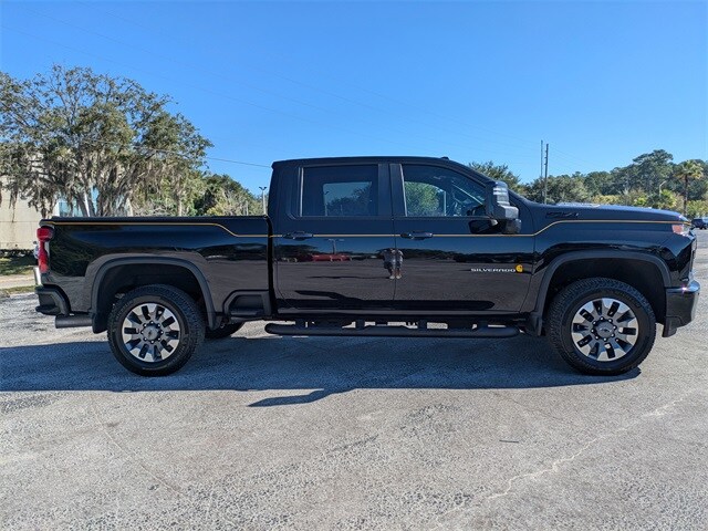 2021 Chevrolet Silverado 2500HD LTZ photo 3