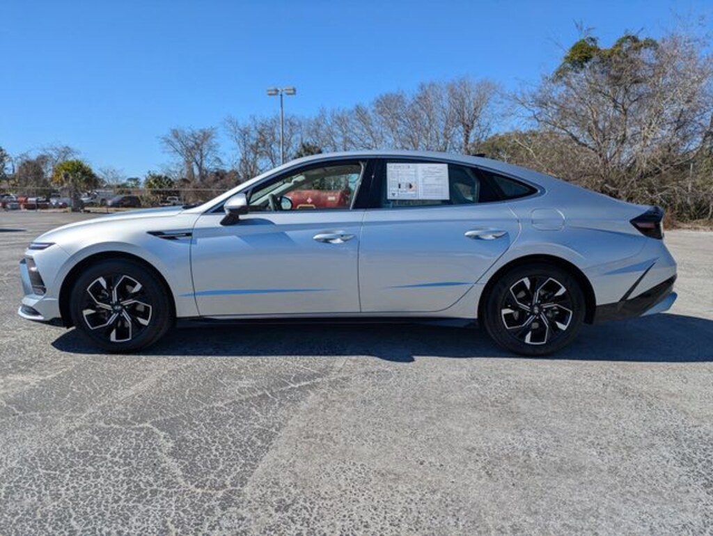 Used 2025 Hyundai Sonata SEL Sedan