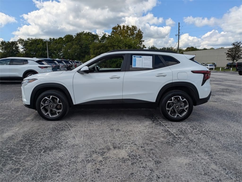 Used 2024 Chevrolet Trax LT SUV