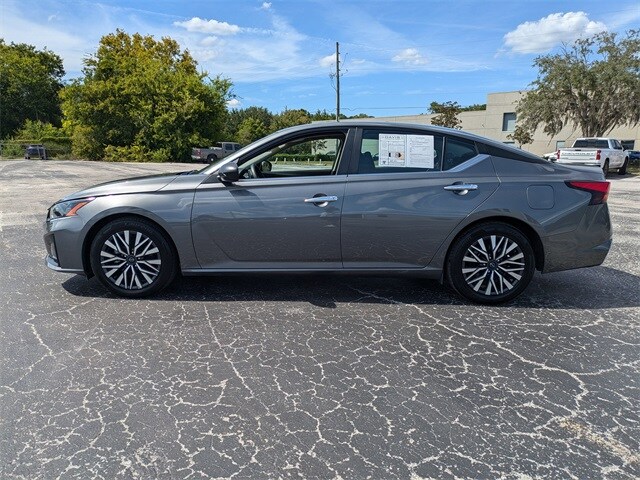 2024 Nissan Altima 2.5 SV photo 4