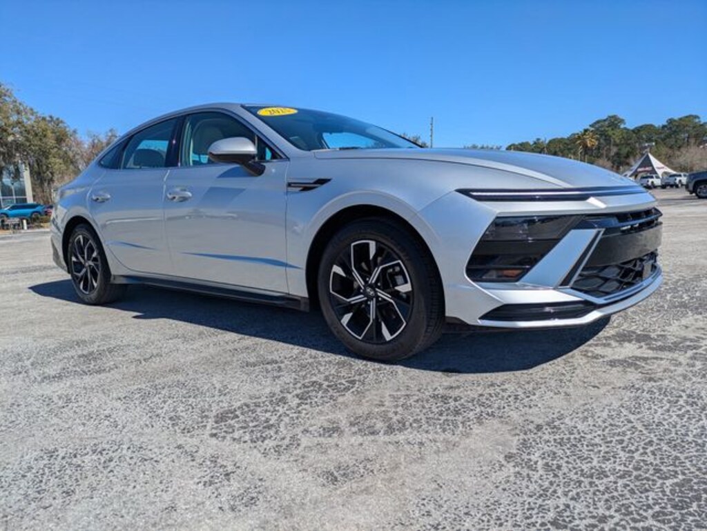 Used 2025 Hyundai Sonata SEL Sedan