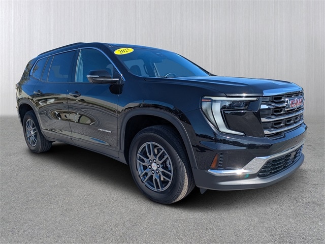 2025 GMC Acadia Elevation's photo