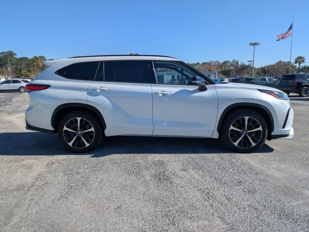Used 2022 Toyota Highlander XSE SUV
