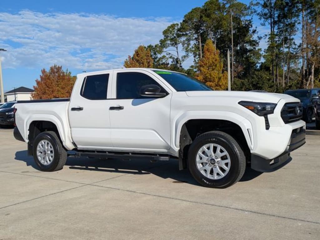Used 2024 Toyota Tacoma SR Truck Double Cab