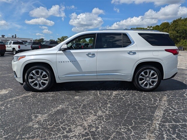 2021 Chevrolet Traverse Premier photo 3