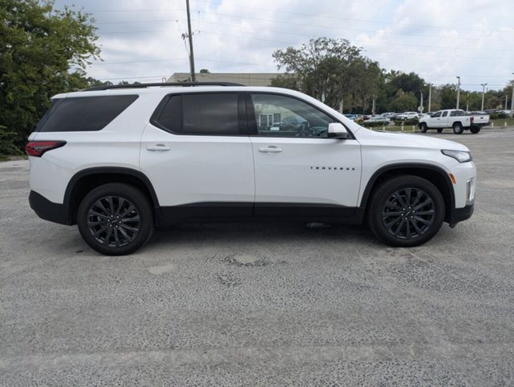 Used 2023 Chevrolet Traverse RS SUV