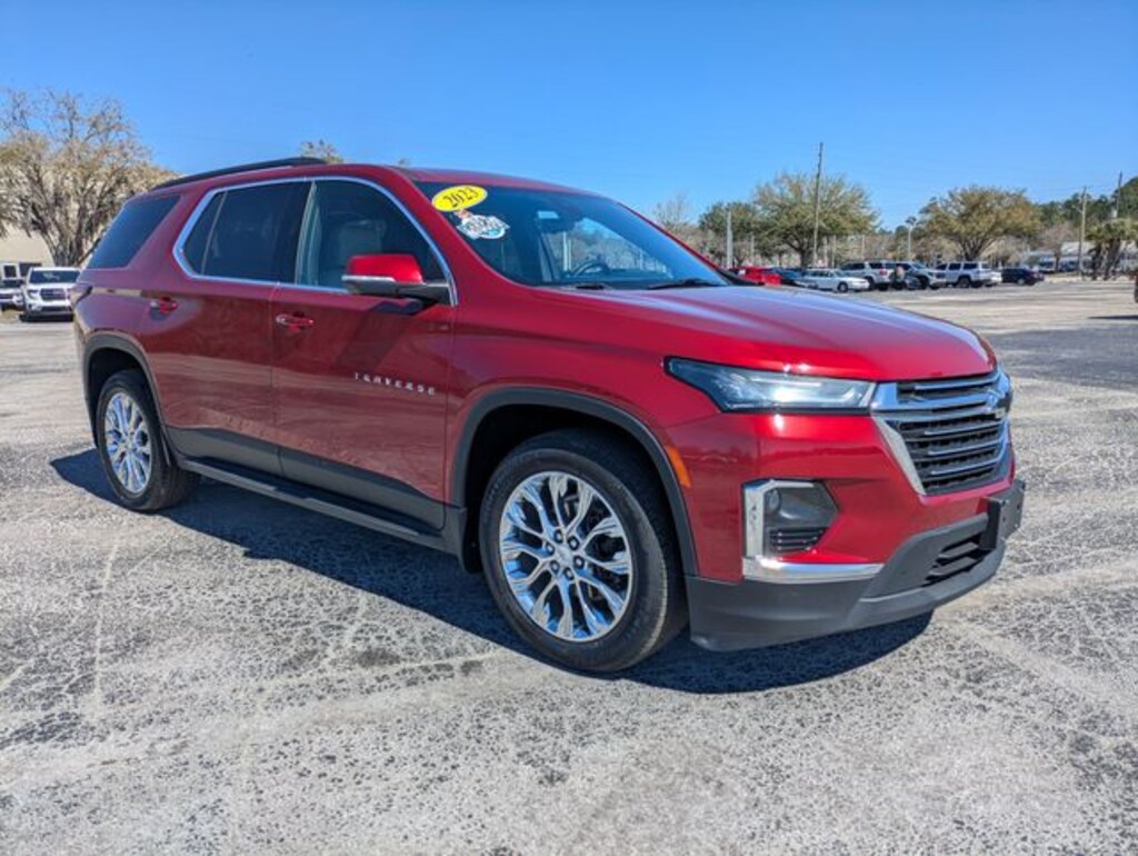 Used 2023 Chevrolet Traverse LT Leather SUV