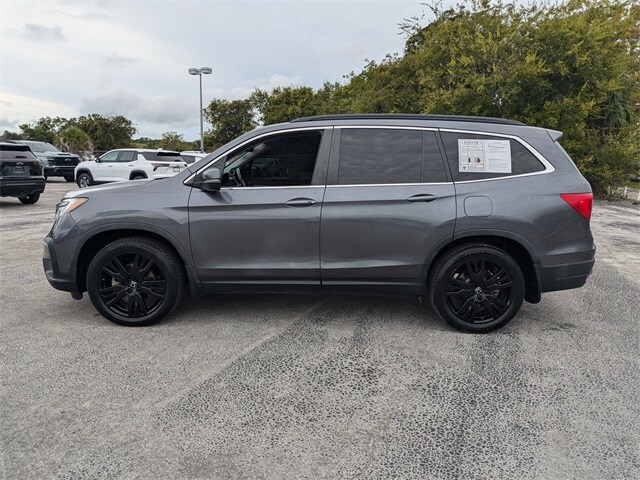 2021 Honda Pilot Special Edition photo 2