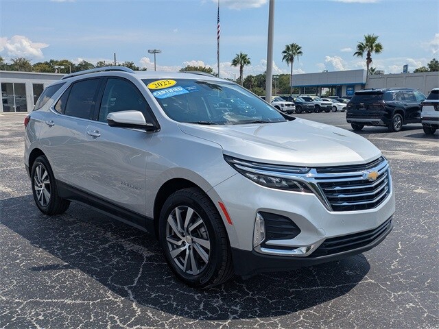 2022 Chevrolet Equinox Premier photo 2
