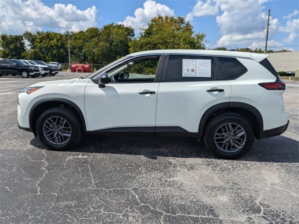 Used 2024 Nissan Rogue S SUV