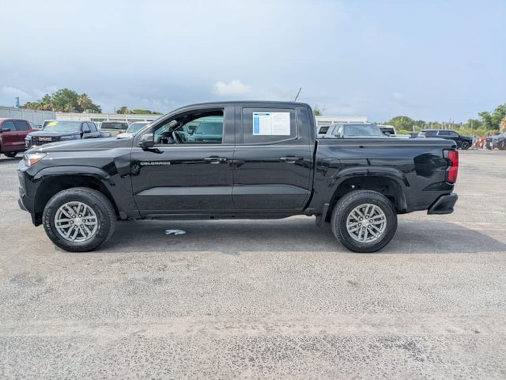 Used 2024 Chevrolet Colorado LT Truck Crew Cab