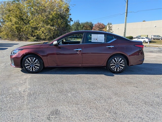 2024 Nissan Altima 2.5 SV photo 3