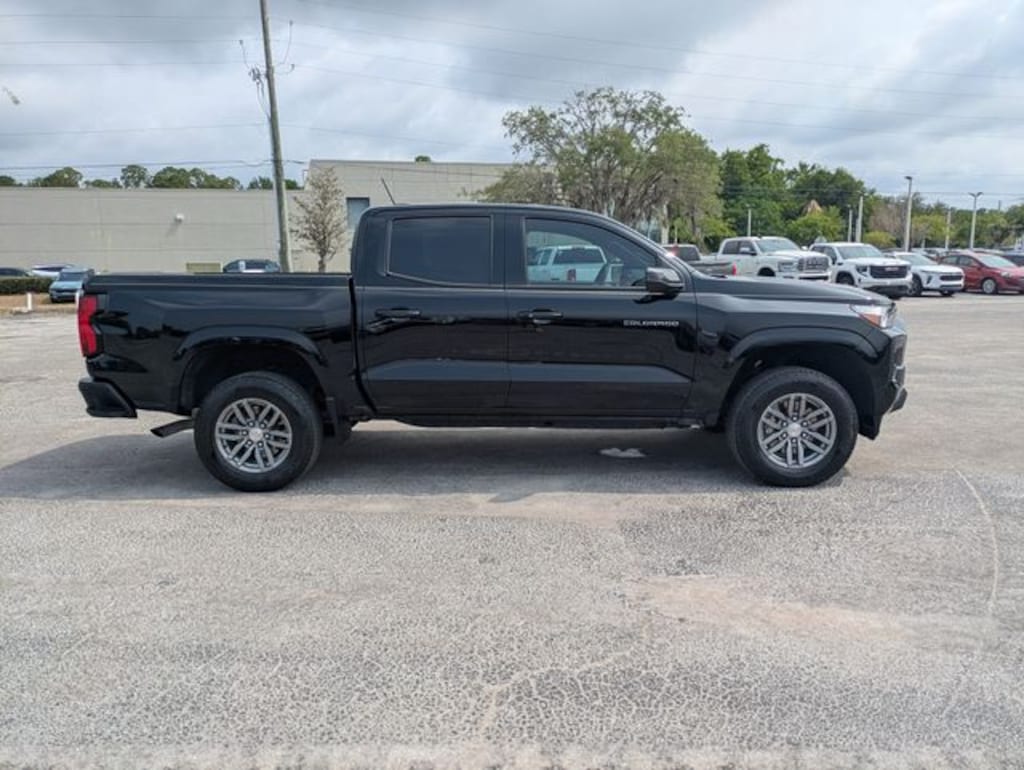 Used 2024 Chevrolet Colorado LT Truck Crew Cab