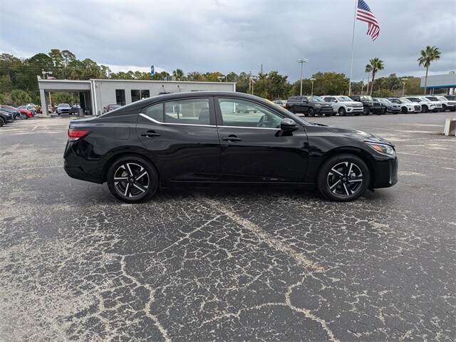 2024 Nissan Sentra SV photo 3