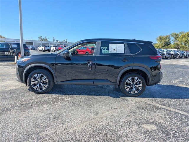 2023 Nissan Rogue SV photo 3