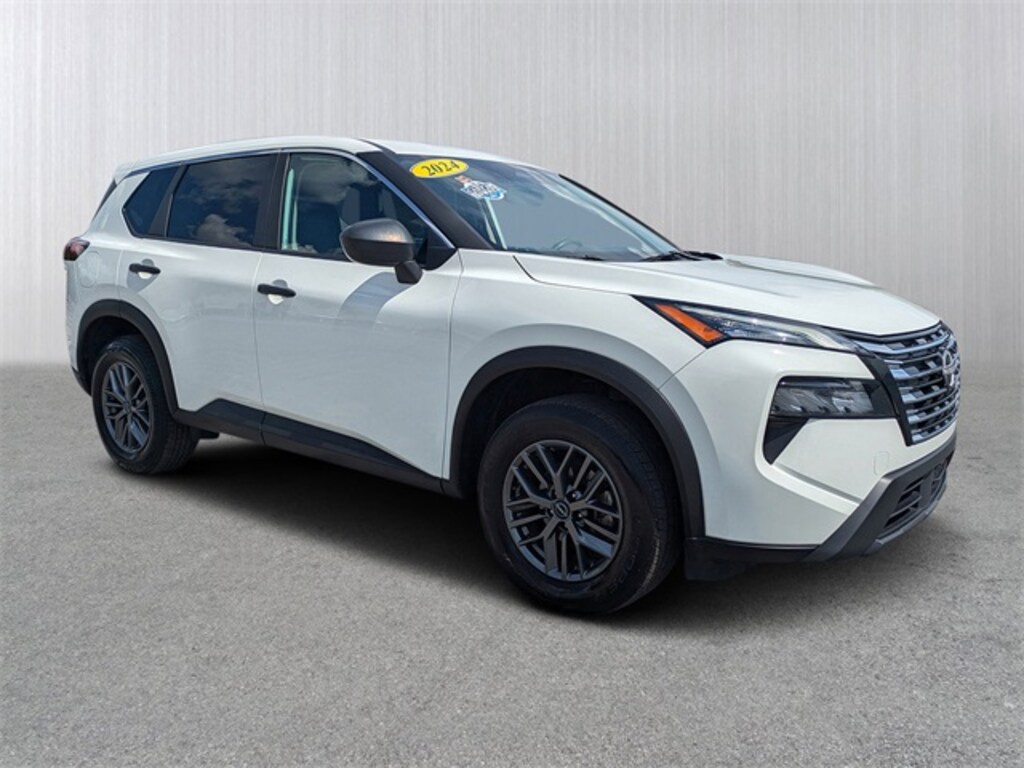 Used 2024 Nissan Rogue S SUV