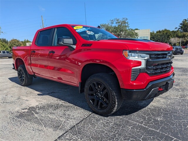 2023 Chevrolet Silverado 1500 LT Trail Boss photo 2